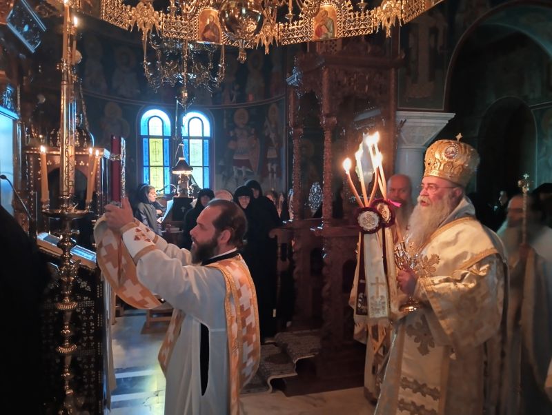 Χειροτονία πρεσβυτέρου από τον Μητροπολίτη Δράμας